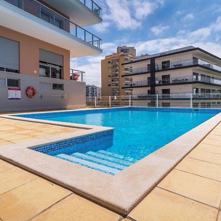 Sunny Brand New 2-Bedroom Apt - 500M From Praia Da Rocha With Ac And Pool! Portimão Esterno foto