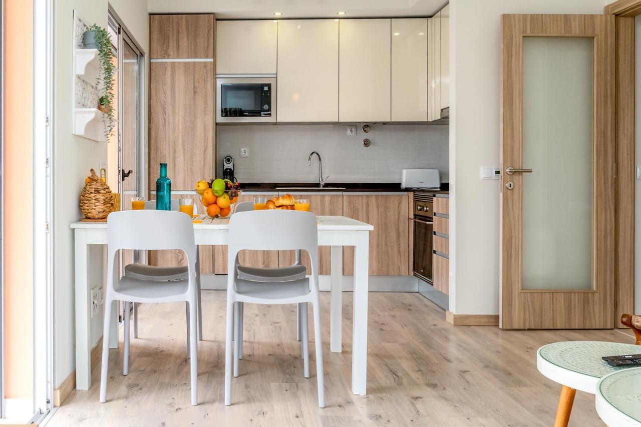 Sunny Brand New 2-Bedroom Apt - 500M From Praia Da Rocha With Ac And Pool! Portimão Esterno foto