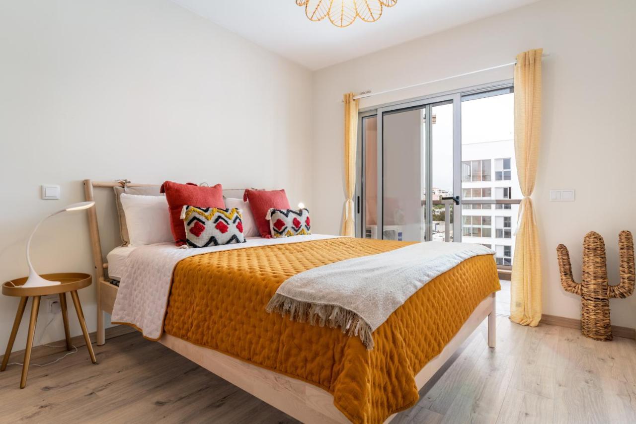 Sunny Brand New 2-Bedroom Apt - 500M From Praia Da Rocha With Ac And Pool! Portimão Esterno foto