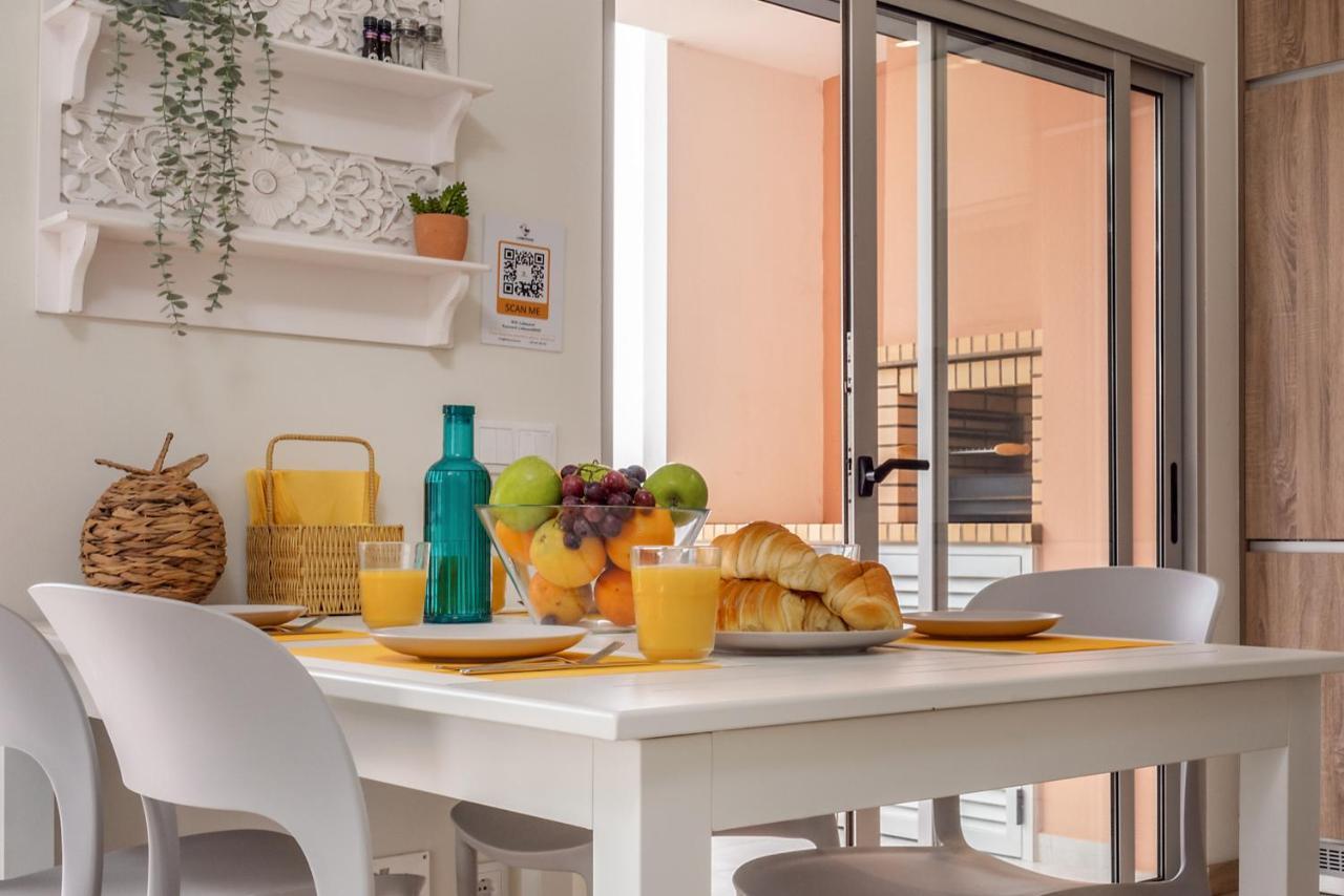 Sunny Brand New 2-Bedroom Apt - 500M From Praia Da Rocha With Ac And Pool! Portimão Esterno foto
