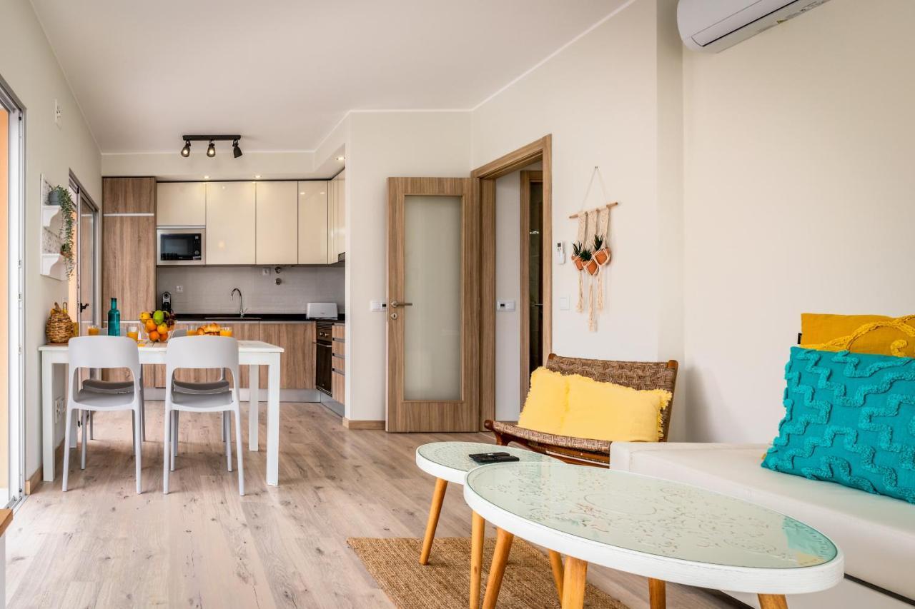 Sunny Brand New 2-Bedroom Apt - 500M From Praia Da Rocha With Ac And Pool! Portimão Esterno foto