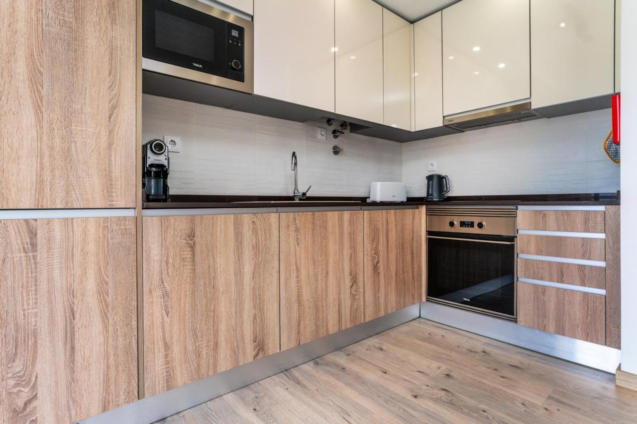 Sunny Brand New 2-Bedroom Apt - 500M From Praia Da Rocha With Ac And Pool! Portimão Esterno foto