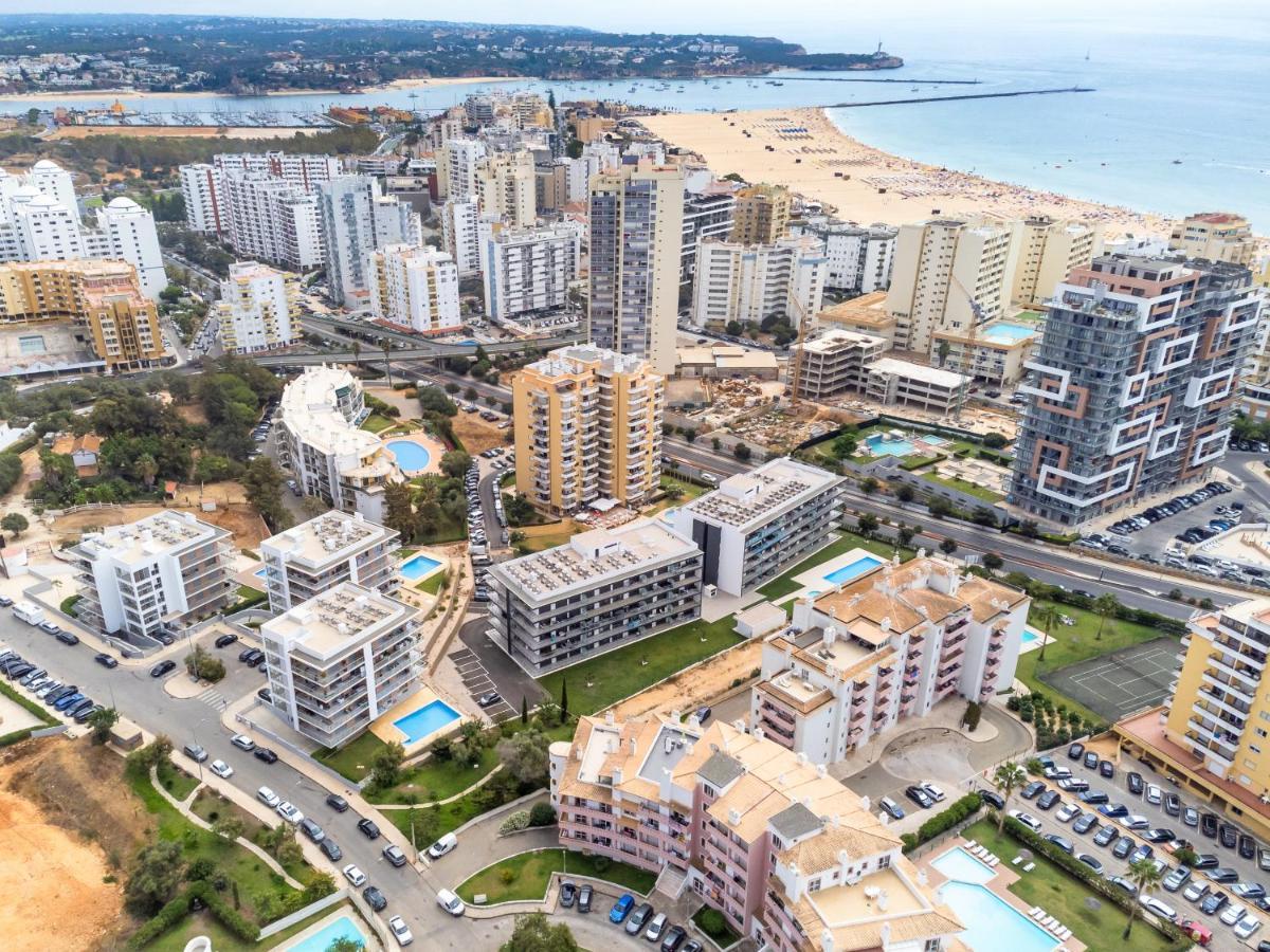 Sunny Brand New 2-Bedroom Apt - 500M From Praia Da Rocha With Ac And Pool! Portimão Esterno foto