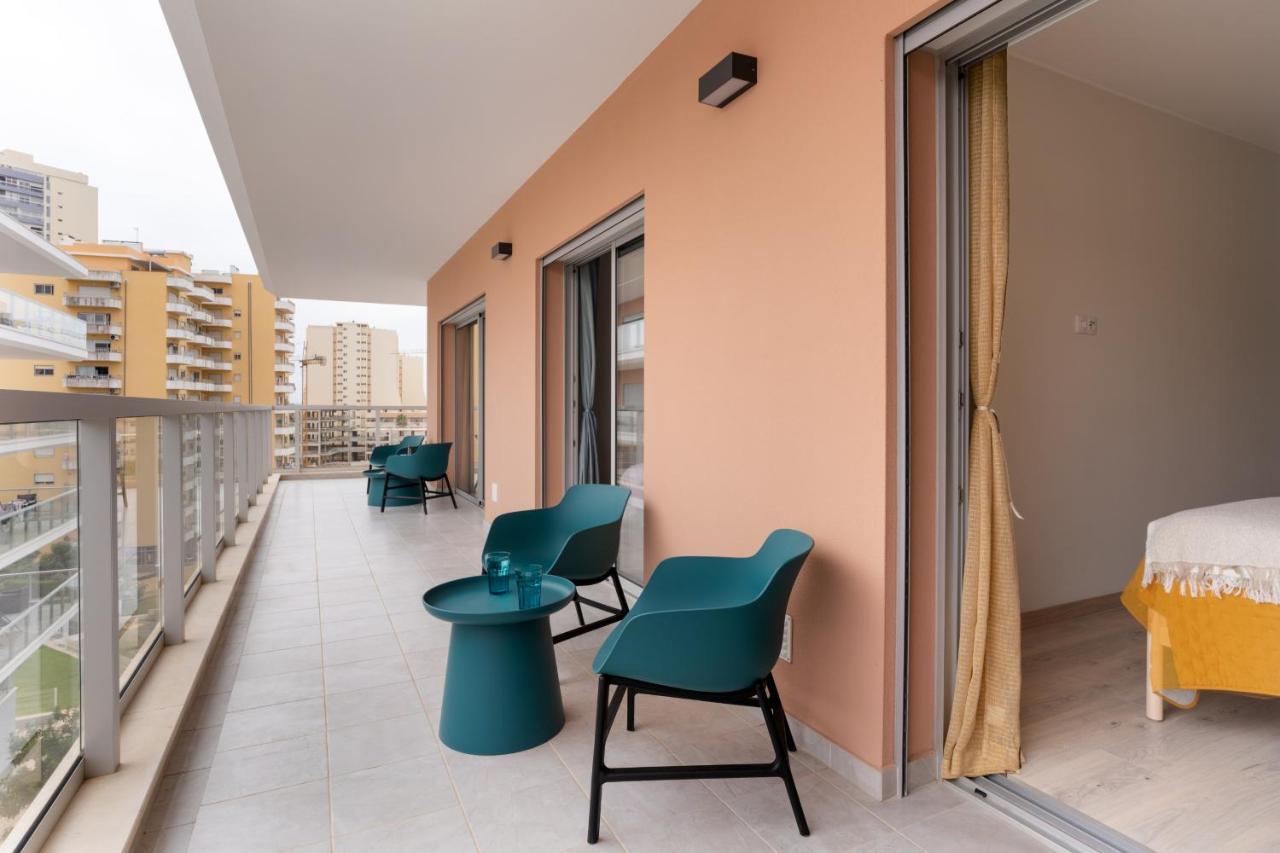 Sunny Brand New 2-Bedroom Apt - 500M From Praia Da Rocha With Ac And Pool! Portimão Esterno foto