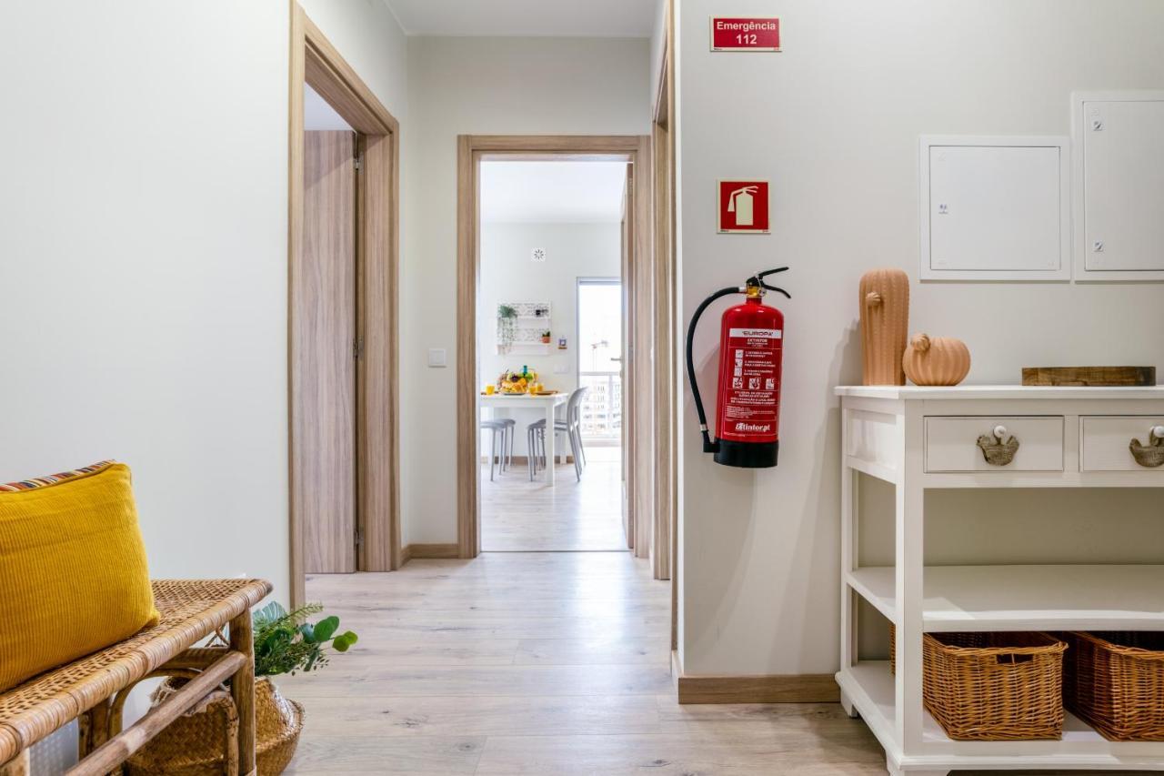 Sunny Brand New 2-Bedroom Apt - 500M From Praia Da Rocha With Ac And Pool! Portimão Esterno foto