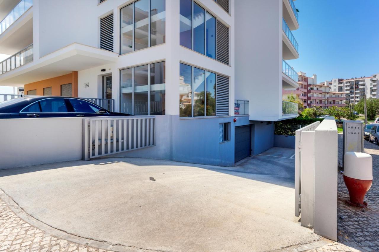 Sunny Brand New 2-Bedroom Apt - 500M From Praia Da Rocha With Ac And Pool! Portimão Esterno foto